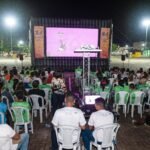 Murici Público e telão ao fundo